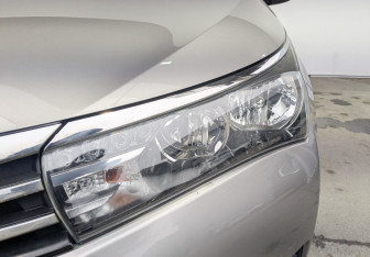 Подержанный автомобиль Toyota Corolla Sedan 2014 года (11 фото)