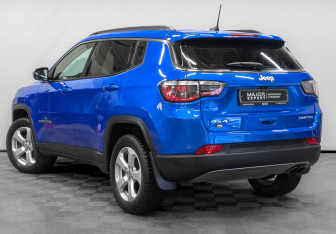 Подержанный автомобиль Jeep Compass 2018 года (7 фото)