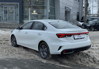 Новый Kia K3 Sedan 2025 (4 фото)