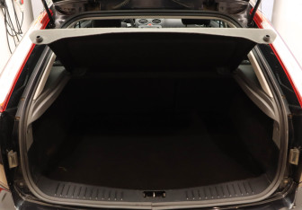 Подержанный автомобиль Ford Focus Hatchback 2008 года (20 фото)