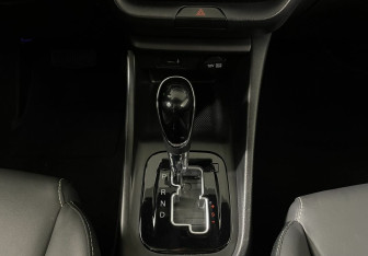 Подержанный автомобиль Changan Alsvin 2023 года (10 фото)