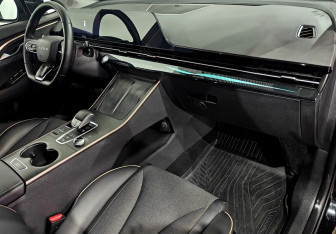 Подержанный автомобиль Omoda C5 2023 года (9 фото)