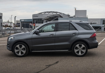 Подержанный автомобиль Mercedes-Benz GLE 2018 года (8 фото)