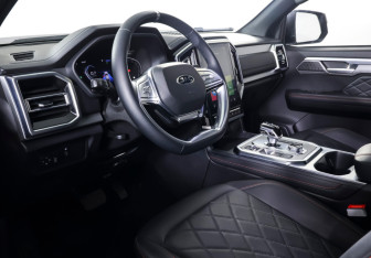 Подержанный автомобиль JAC T9 2025 года (16 фото)