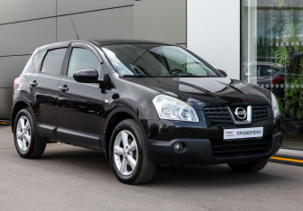 Подержанный автомобиль Nissan Qashqai 2008 года (3 фото)