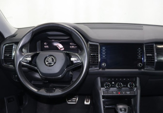 Подержанный автомобиль Skoda Kodiaq 2021 года (15 фото)