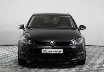 Подержанный автомобиль Volkswagen Golf Hatchback 2014 года (2 фото)