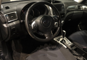 Подержанный автомобиль Subaru Forester Suv 2012 года (12 фото)