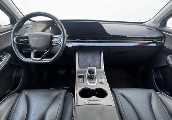 Подержанный автомобиль Omoda C5 2023 года (9 фото)