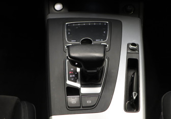 Подержанный автомобиль Audi Q5 2017 года (21 фото)