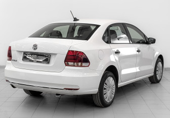 Подержанный автомобиль Volkswagen Polo Sedan 2019 года (5 фото)