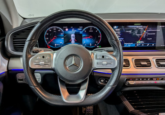 Подержанный автомобиль Mercedes-Benz GLE 2021 года (23 фото)