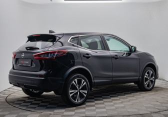 Подержанный автомобиль Nissan Qashqai 2021 года (5 фото)