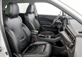 Подержанный автомобиль Москвич 3е 2023 года (24 фото)