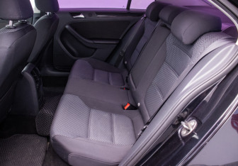 Подержанный автомобиль Volkswagen Jetta Sedan 2014 года (11 фото)