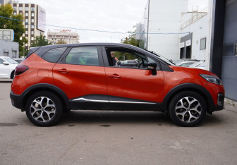 Подержанный автомобиль Renault Kaptur 2017 года (4 фото)