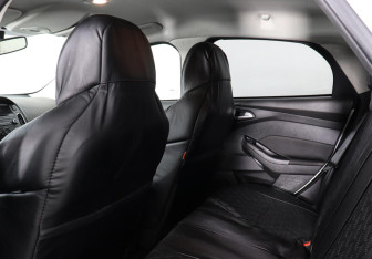 Подержанный автомобиль Ford Focus Sedan 2019 года (9 фото)