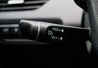 Подержанный автомобиль FAW Bestune B70 2023 года (16 фото)