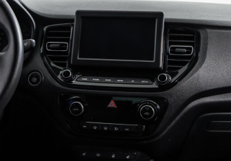 Подержанный автомобиль Hyundai Solaris Sedan 2020 года (8 фото)