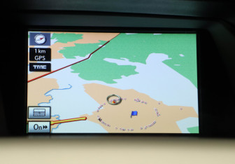 Подержанный автомобиль Lexus RX 2010 года (16 фото)