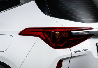 Подержанный автомобиль Kia Seltos 2022 года (16 фото)