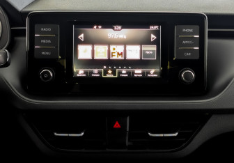 Подержанный автомобиль Skoda Rapid Liftback 2022 года (15 фото)