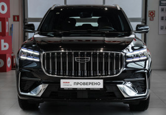 Подержанный автомобиль Geely Monjaro 2025 года (2 фото)