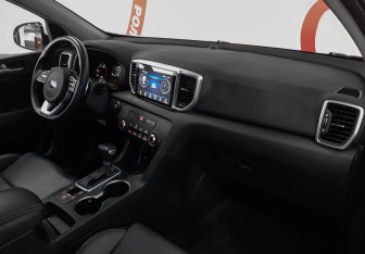 Подержанный автомобиль Kia Sportage 2020 года (9 фото)