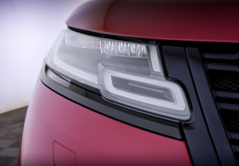 Подержанный автомобиль Land Rover Range Rover Velar 2019 года (17 фото)