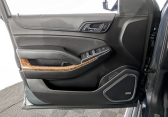 Подержанный автомобиль Chevrolet Tahoe 2020 года (19 фото)