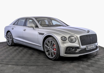 Подержанный автомобиль Bentley Flying Spur 2021 года (3 фото)