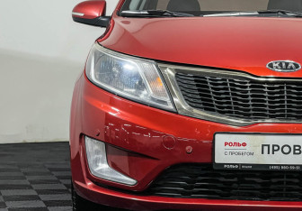 Подержанный автомобиль Kia Rio Sedan 2012 года (15 фото)