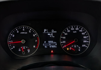 Подержанный автомобиль Kia Rio Hatchback 2021 года (14 фото)