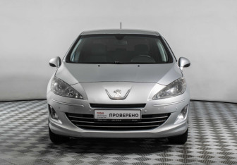 Подержанный автомобиль Peugeot 408 2013 года (2 фото)