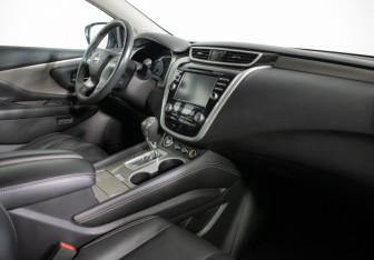 Подержанный автомобиль Nissan Murano Suv 2018 года (9 фото)