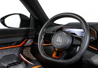 Подержанный автомобиль Zeekr 001 2023 года (17 фото)