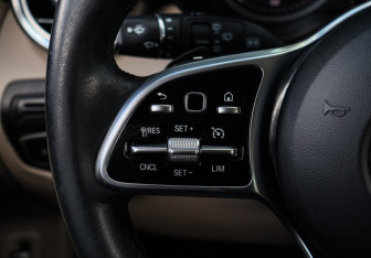 Подержанный автомобиль Mercedes-Benz GLC Coupe 2019 года (24 фото)