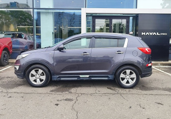 Подержанный автомобиль Kia Sportage 2012 года (8 фото)