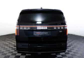 Подержанный автомобиль Zeekr 009 2023 года (6 фото)