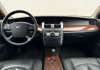Подержанный автомобиль Nissan Teana 2006 года (12 фото)