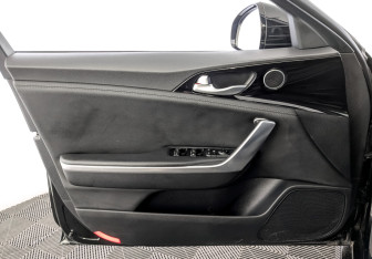 Подержанный автомобиль Kia Stinger 2019 года (19 фото)