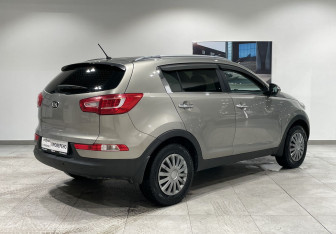 Подержанный автомобиль Kia Sportage 2013 года (5 фото)