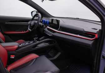 Подержанный автомобиль Geely Coolray 2024 года (9 фото)