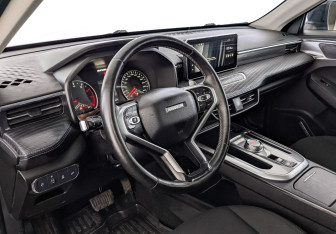 Подержанный автомобиль Haval Jolion 2022 года (15 фото)