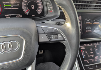 Подержанный автомобиль Audi Q8 2019 года (28 фото)