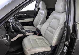 Подержанный автомобиль Mazda CX-5 2019 года (24 фото)