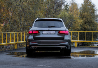 Подержанный автомобиль Mercedes-Benz GLC AMG 2016 года (5 фото)