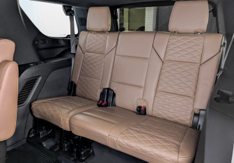 Подержанный автомобиль Cadillac Escalade Suv 2021 года (13 фото)