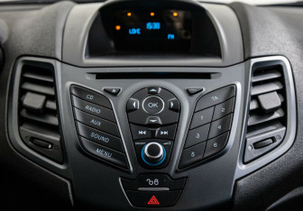 Подержанный автомобиль Ford Fiesta Hatchback 2017 года (10 фото)