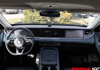 Подержанный автомобиль Voyah Free 2023 года (11 фото)